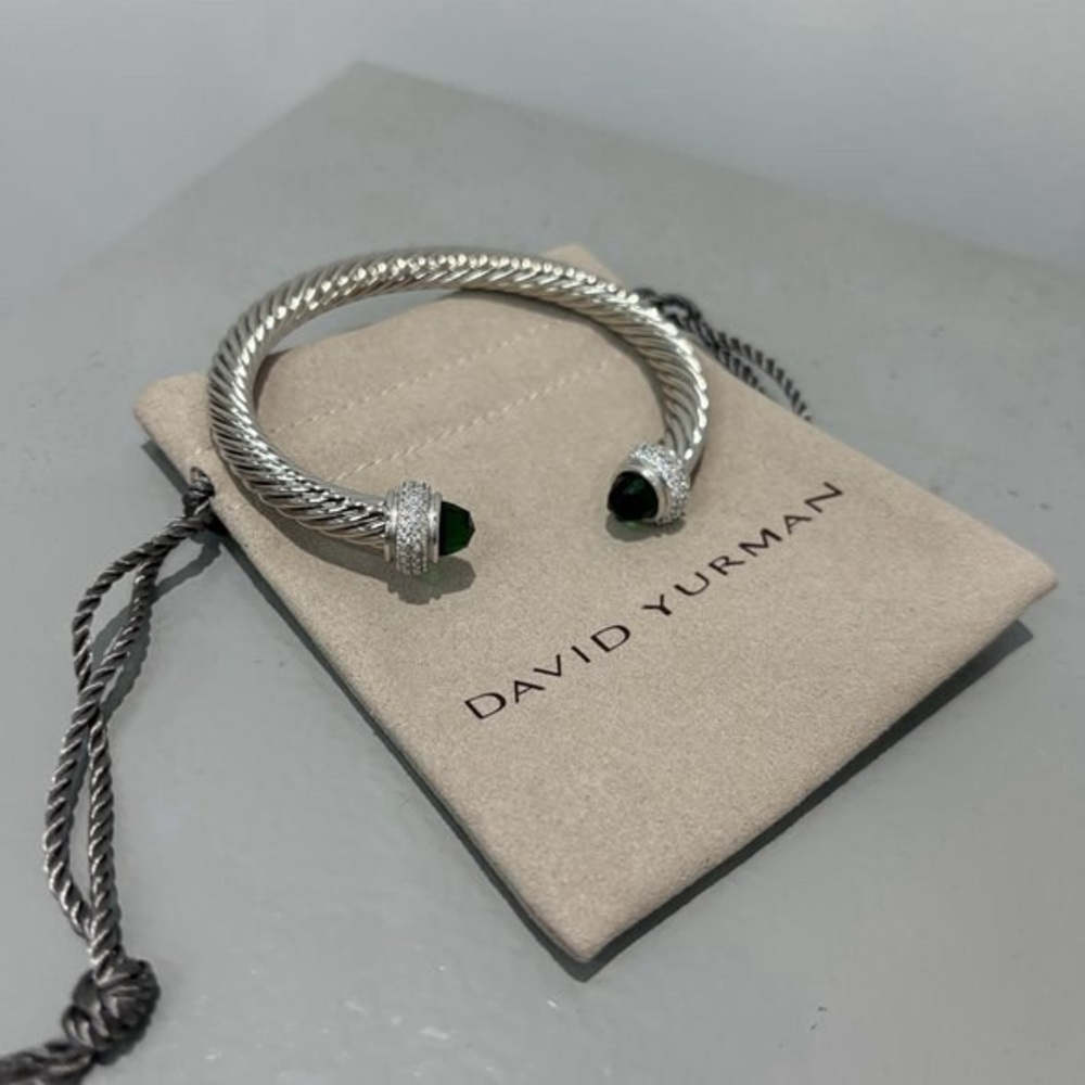 David Yurman 7mm Bracelet Silver with Emerald Gemstone Inlaid with diamonds